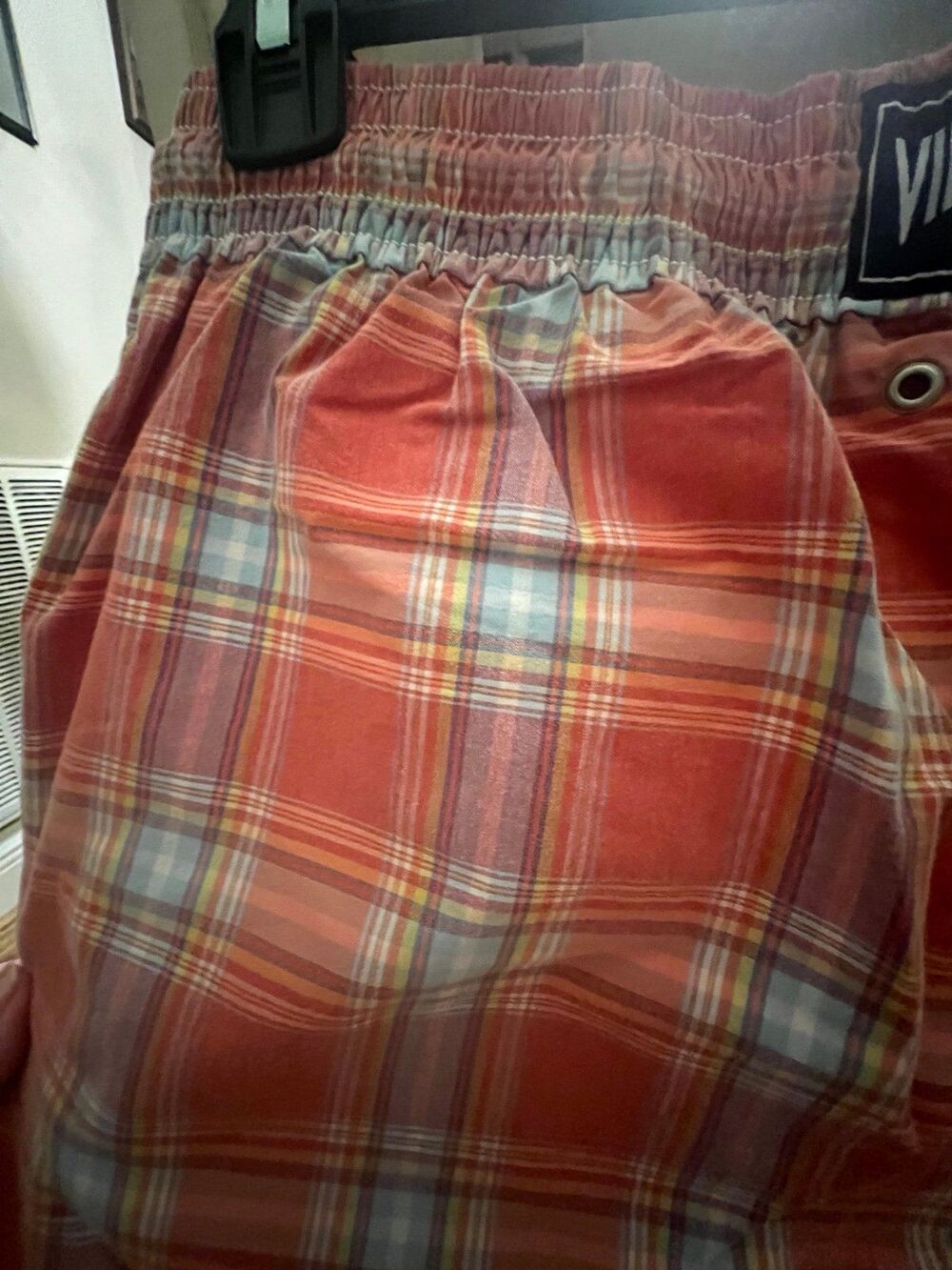 Vilebrequin men’s shorts - Picture 4 of 5